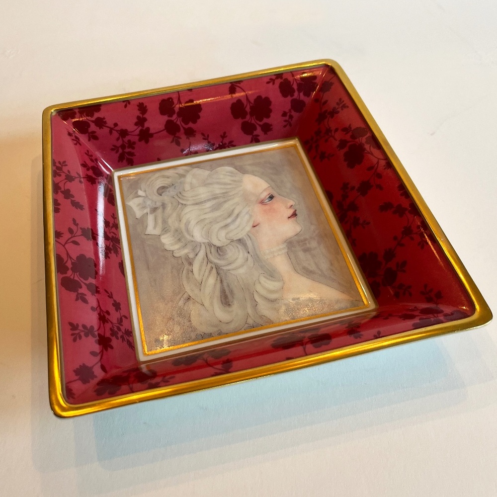 Raynaud, Yves Delorme, Paris Porcelain Dish Perfect for keys or as a Candy Dish